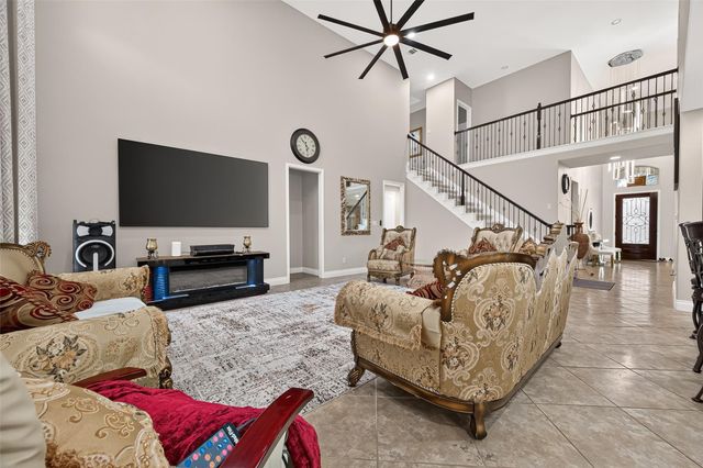 710 Butterfly Garden Trail, Richmond, TX 77406