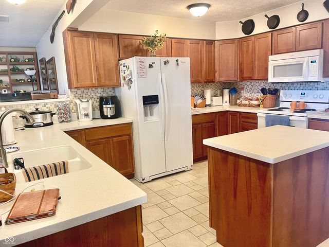 8709 E State Road 42, Poland, IN 47868
