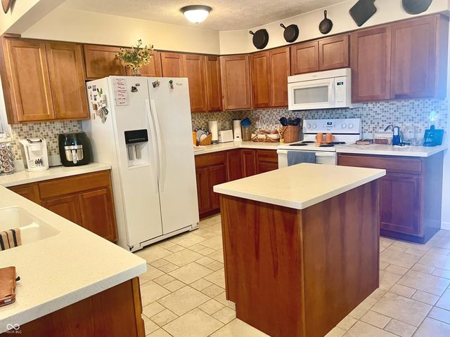 8709 E State Road 42, Poland, IN 47868