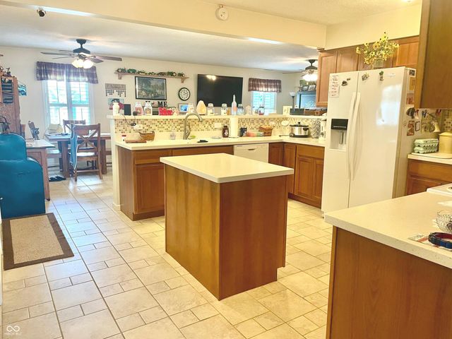 8709 E State Road 42, Poland, IN 47868