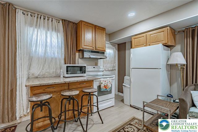 2627 Nottingham Road, Bethlehem City, PA 18017