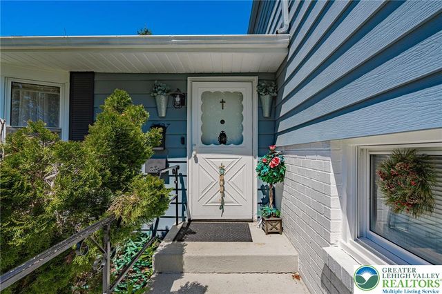 2627 Nottingham Road, Bethlehem City, PA 18017