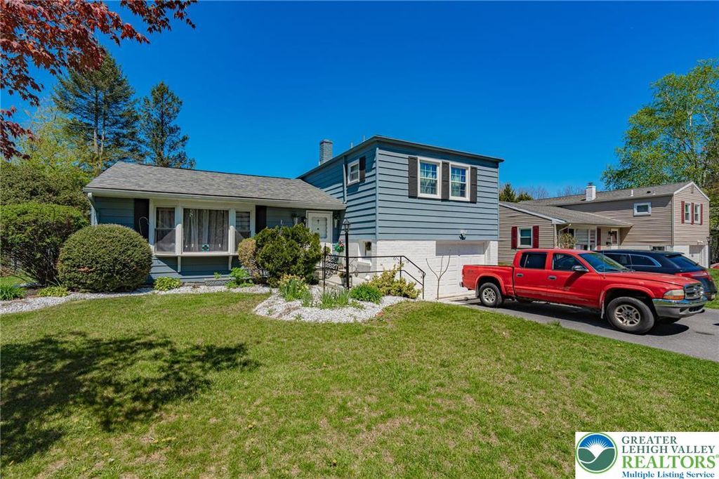 2627 Nottingham Road, Bethlehem City, PA 18017