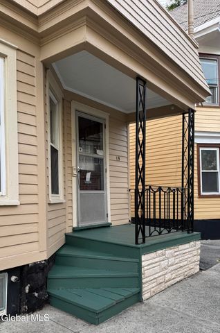 19 Ingersoll Avenue, Schenectady, NY 12305