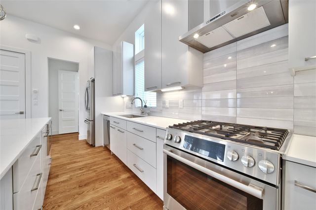 1313 Lakin Street, Houston, TX 77007