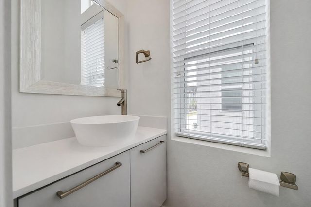 1313 Lakin Street, Houston, TX 77007