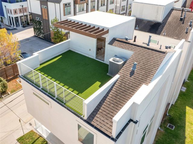 1313 Lakin Street, Houston, TX 77007