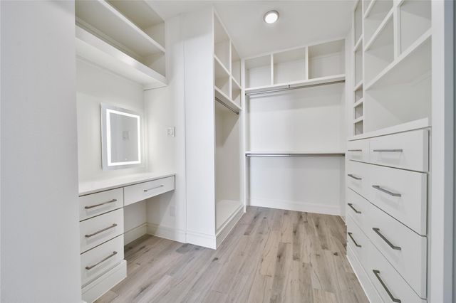 1313 Lakin Street, Houston, TX 77007