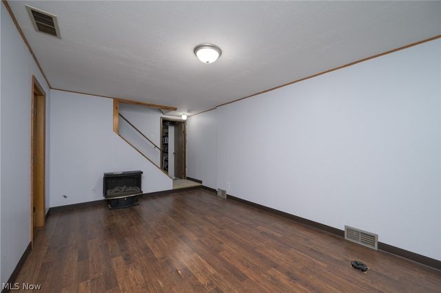 3744 Pelham Lane, Kent, OH 44240