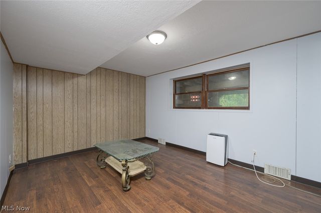 3744 Pelham Lane, Kent, OH 44240