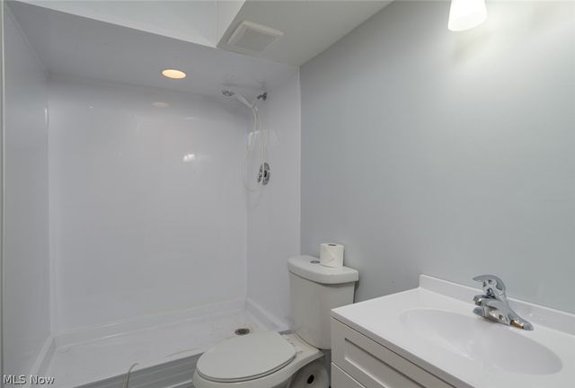 3744 Pelham Lane, Kent, OH 44240