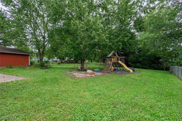 3744 Pelham Lane, Kent, OH 44240