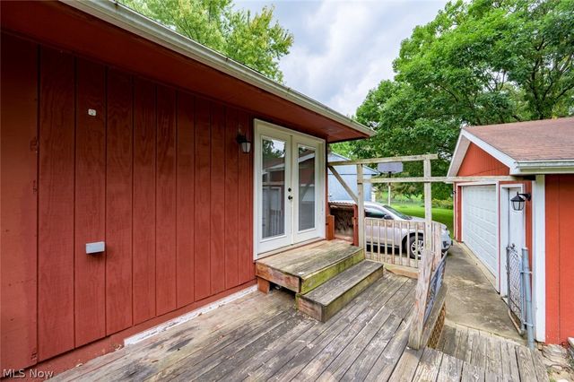 3744 Pelham Lane, Kent, OH 44240