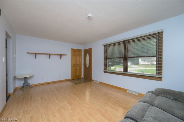 3744 Pelham Lane, Kent, OH 44240