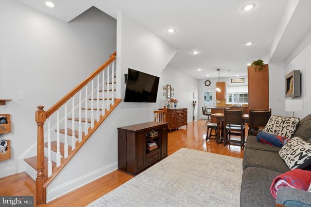 1020 S CLEVELAND ST, Philadelphia, PA 19146