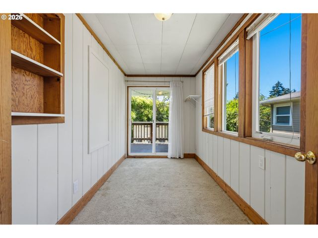 9540 Sw TERWILLIGER Blvd, Portland, OR 97219