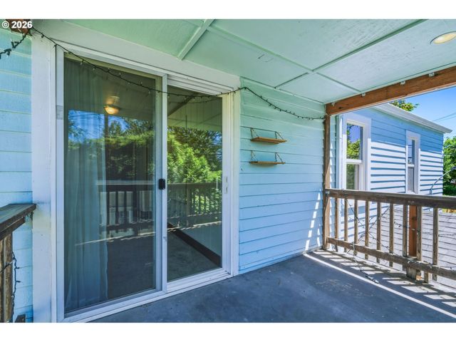 9540 Sw TERWILLIGER Blvd, Portland, OR 97219