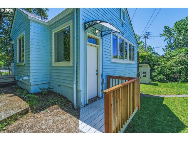 9540 Sw TERWILLIGER Blvd, Portland, OR 97219