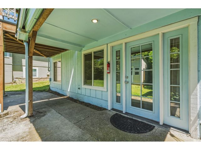 9540 Sw TERWILLIGER Blvd, Portland, OR 97219