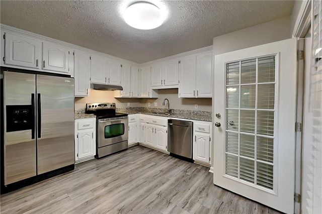 2426 Emberwood Court NW, Kennesaw, GA 30152