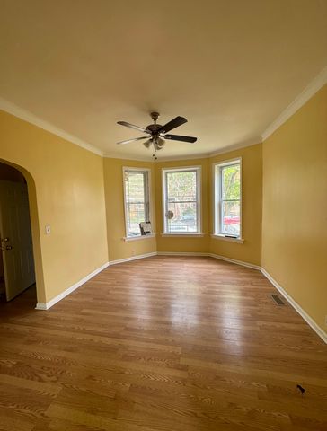7144 S Saint Lawrence Avenue, Chicago, IL 60619