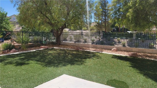 1109 Scenic Crest Drive, Henderson, NV 89052
