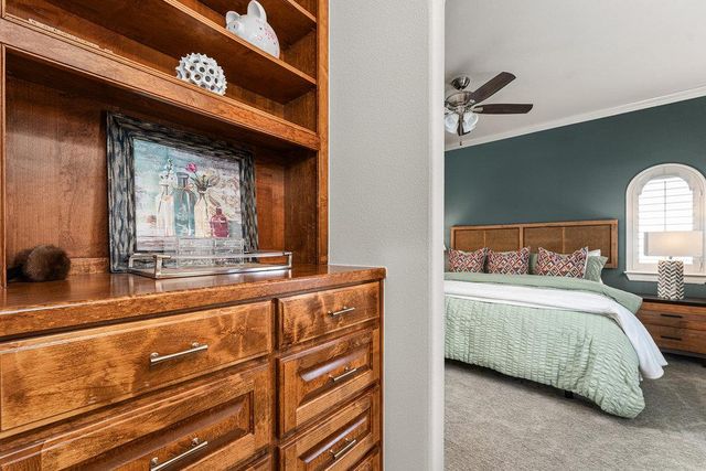 3 Applegreen CT, The Hills, TX 78738