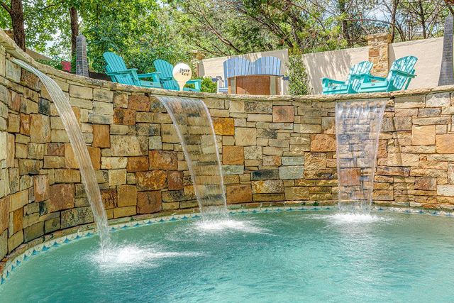 3 Applegreen CT, The Hills, TX 78738