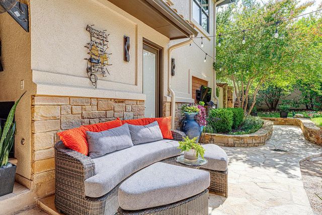 3 Applegreen CT, The Hills, TX 78738