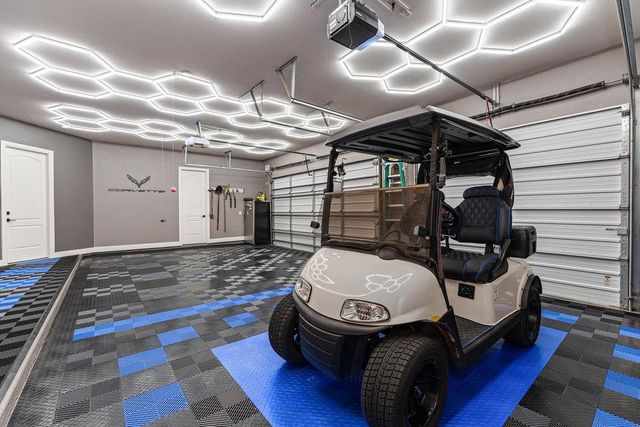 3 Applegreen CT, The Hills, TX 78738