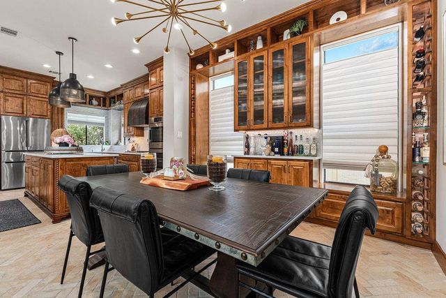 3 Applegreen CT, The Hills, TX 78738