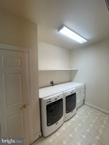 2907 DUMAS ST, Alexandria, VA 22306