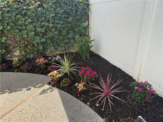 2687 Orange b, Costa Mesa, CA 92627