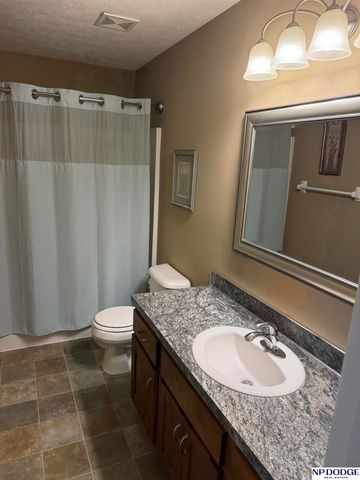 16951 Polk Street, Omaha, NE 68135