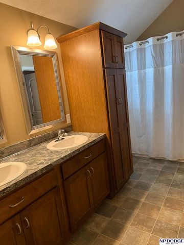 16951 Polk Street, Omaha, NE 68135