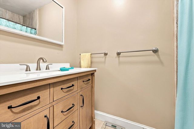 112 BERGER RD, Schwenksville, PA 19473