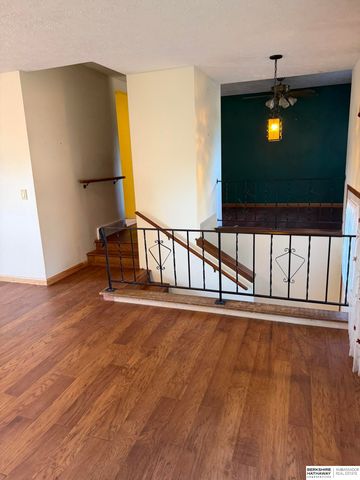 7507 Newport Avenue, Omaha, NE 68122