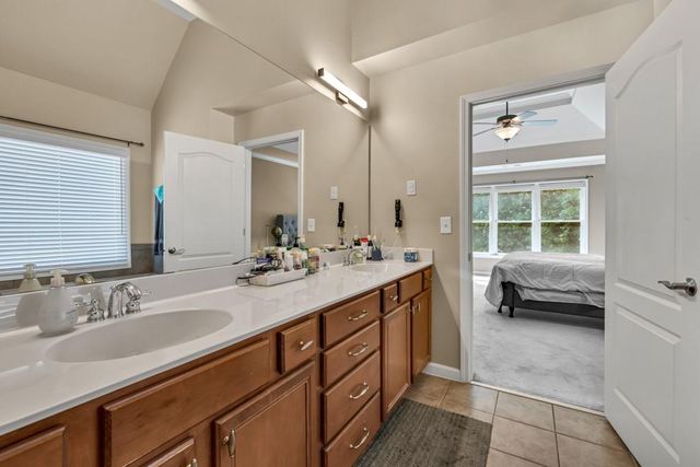 902 Preserve Bluff Drive, Buford, GA 30518