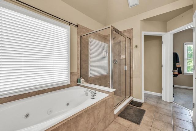 902 Preserve Bluff Drive, Buford, GA 30518