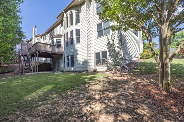 902 Preserve Bluff Drive, Buford, GA 30518
