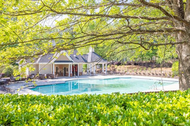 902 Preserve Bluff Drive, Buford, GA 30518