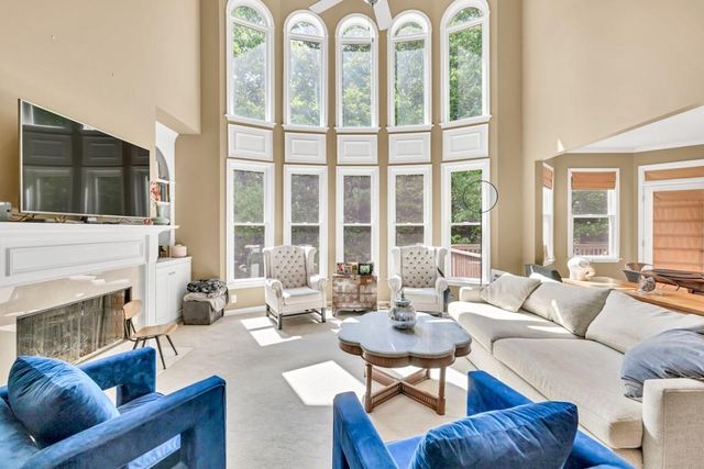 902 Preserve Bluff Drive, Buford, GA 30518