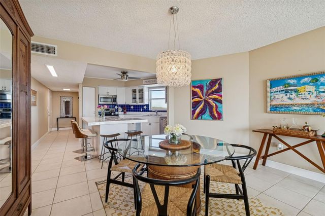 700 BEACH DRIVE NE 701, St Petersburg, FL 33701