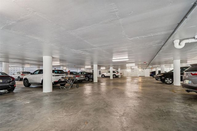 700 BEACH DRIVE NE 701, St Petersburg, FL 33701