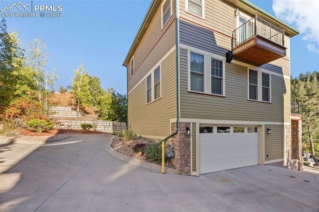 446 Winter Street, Manitou Springs, CO 80829