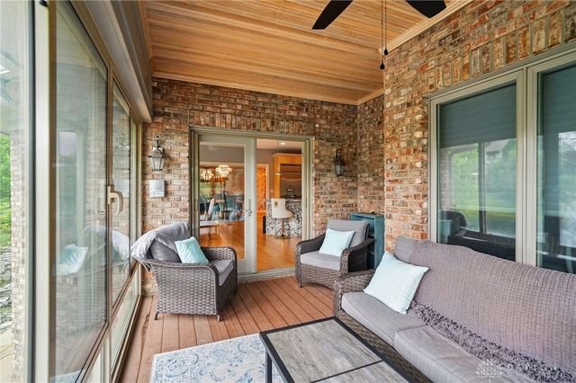 219 Chateau Valley Lane, South Lebanon, OH 45065
