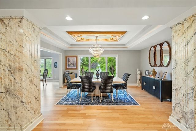 219 Chateau Valley Lane, South Lebanon, OH 45065