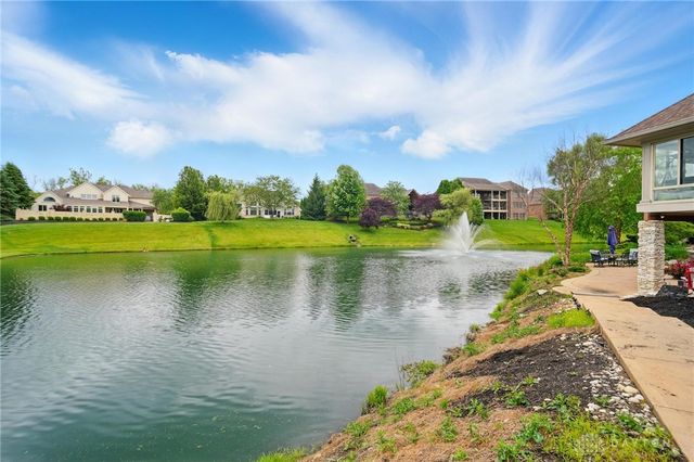 219 Chateau Valley Lane, South Lebanon, OH 45065