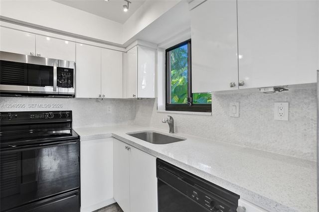 20332 NE 34th Court 26, Aventura, FL 33180