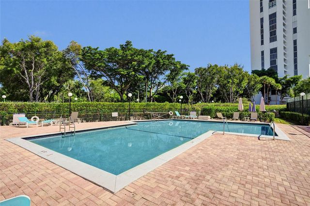 20332 NE 34th Court 26, Aventura, FL 33180